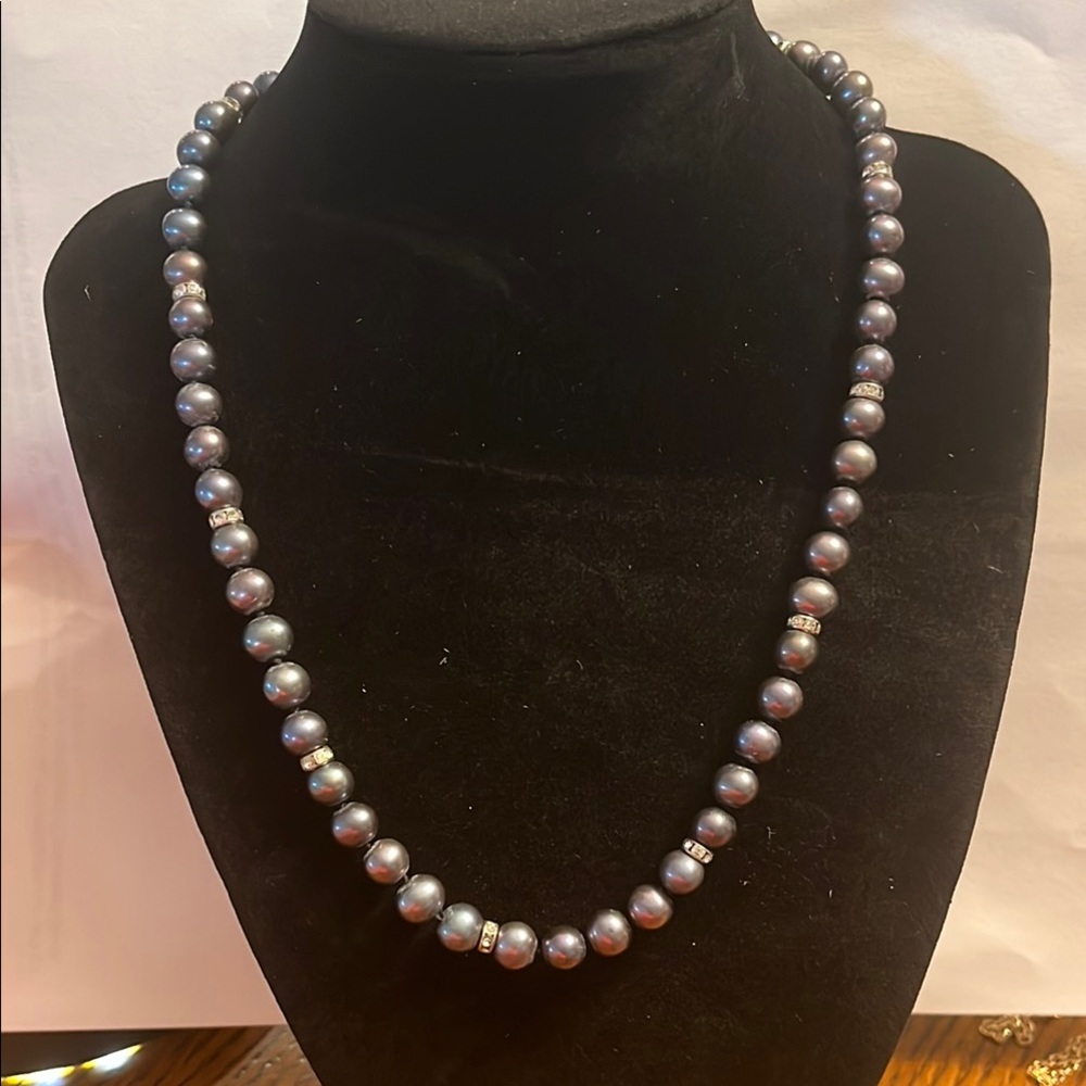 Danbury Mint Black Pearl Necklace